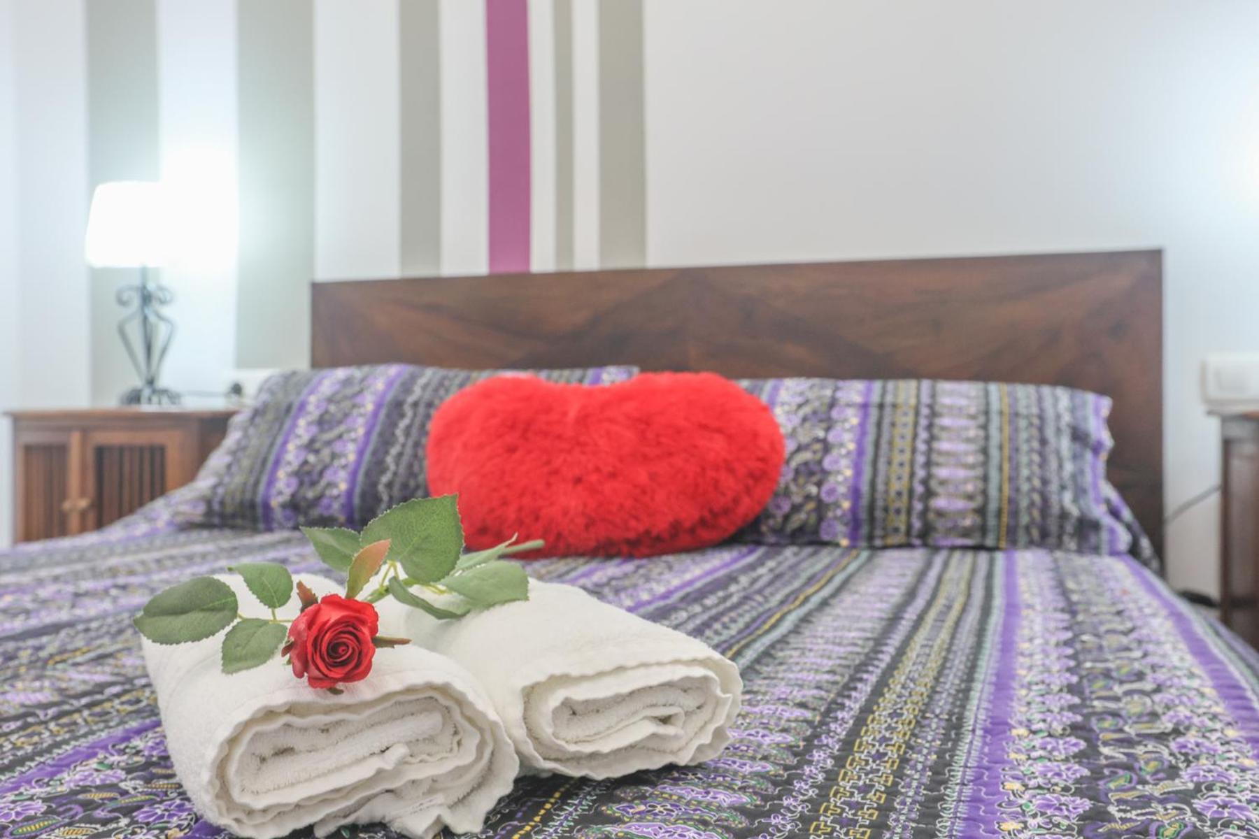 Galindo Center Premium Suites, Free Parking Sevilla Eksteriør bilde