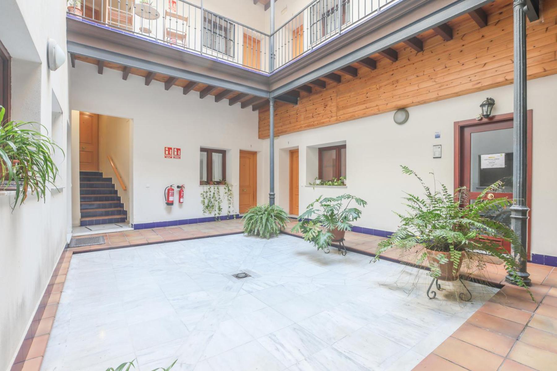 Galindo Center Premium Suites, Free Parking Sevilla Eksteriør bilde