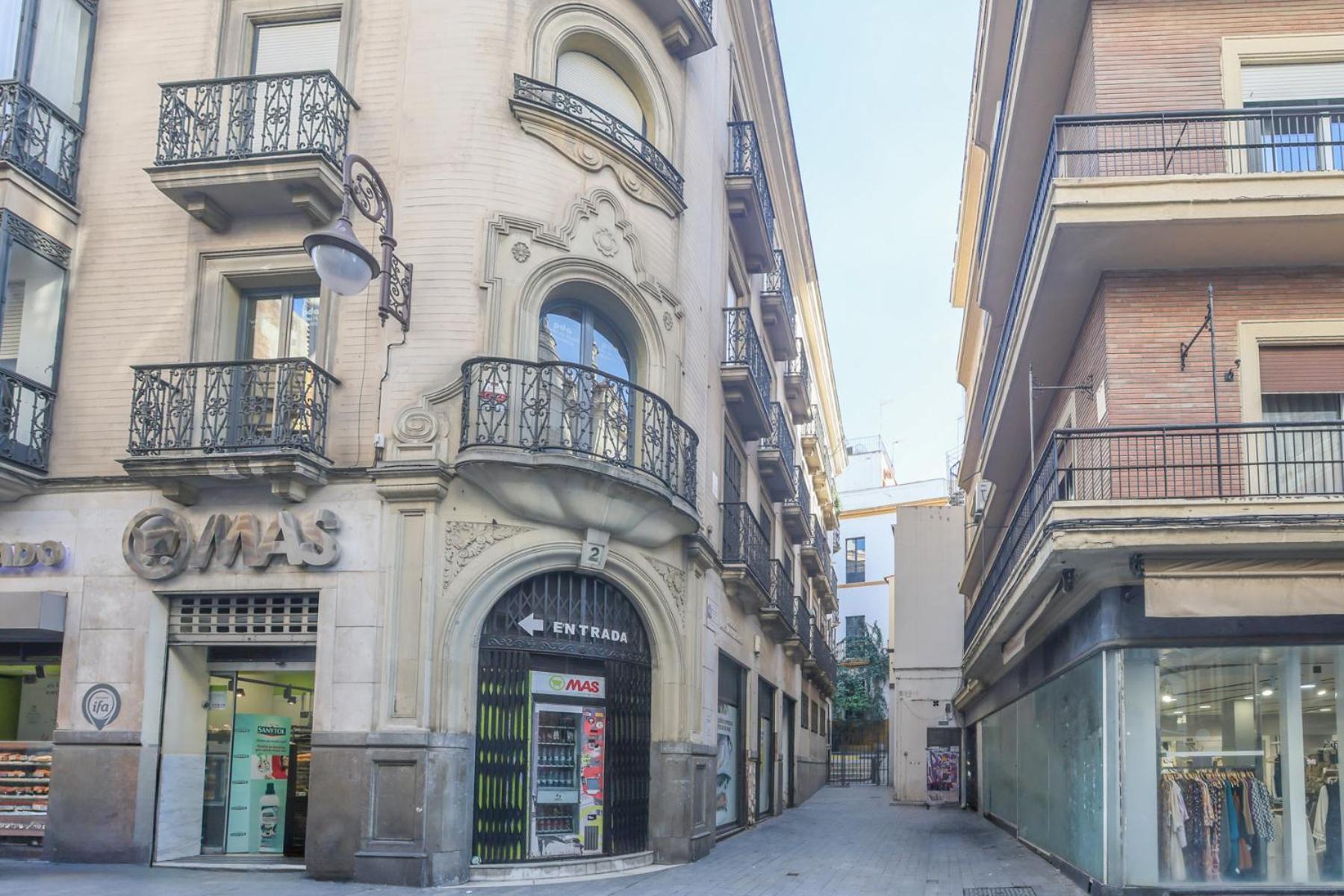 Galindo Center Premium Suites, Free Parking Sevilla Eksteriør bilde